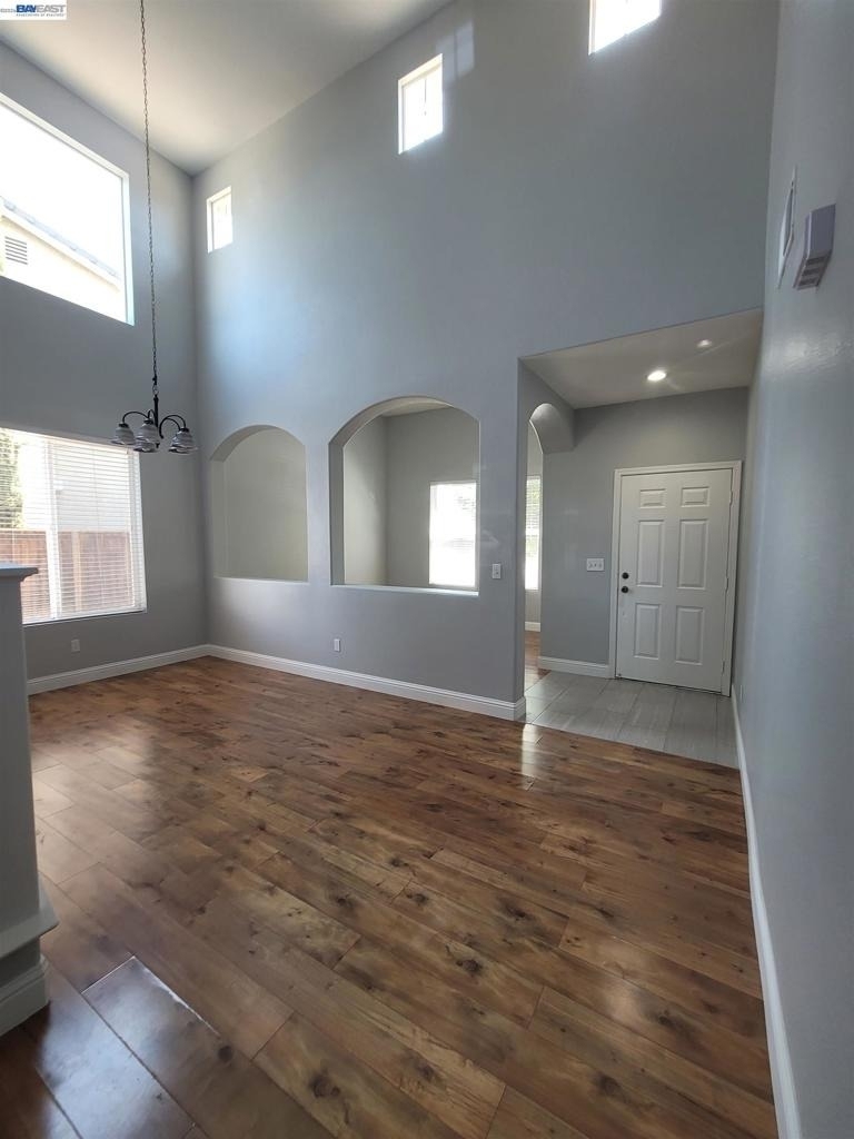 577 Rockingham Way - Photo 8