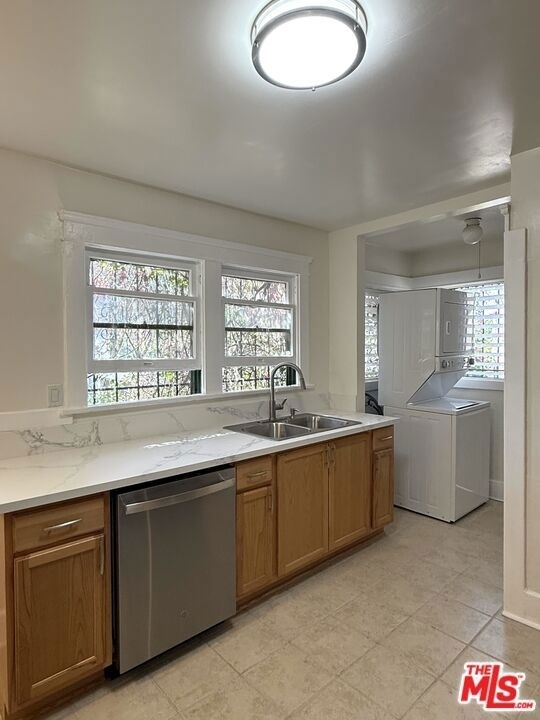 1665 Golden Gate Avenue - Photo 14