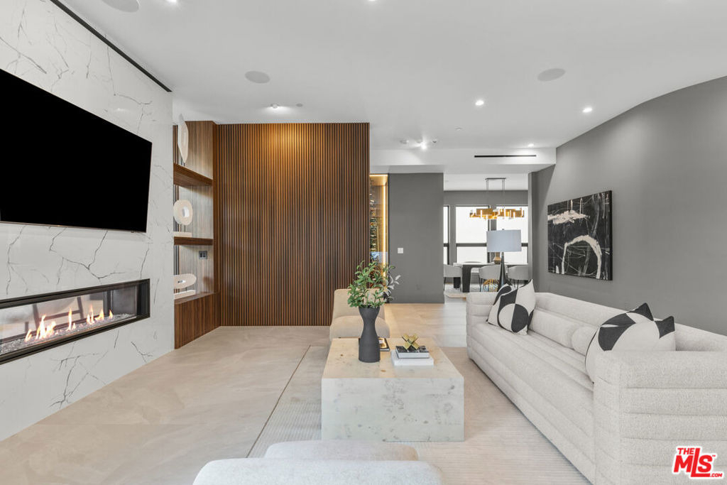17401 Rancho Street - Photo 14