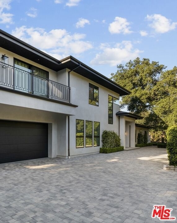 17401 Rancho Street - Photo 4