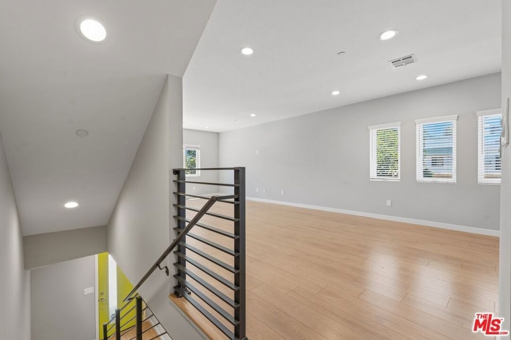 6119 Fountain Avenue - Photo 9