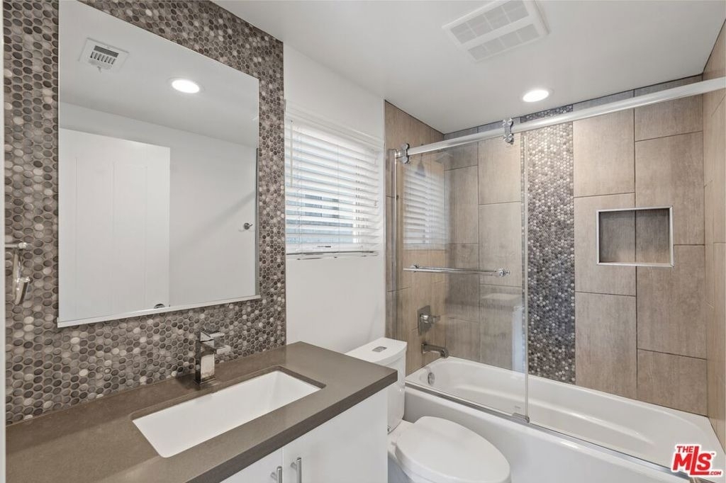 6119 Fountain Avenue - Photo 8