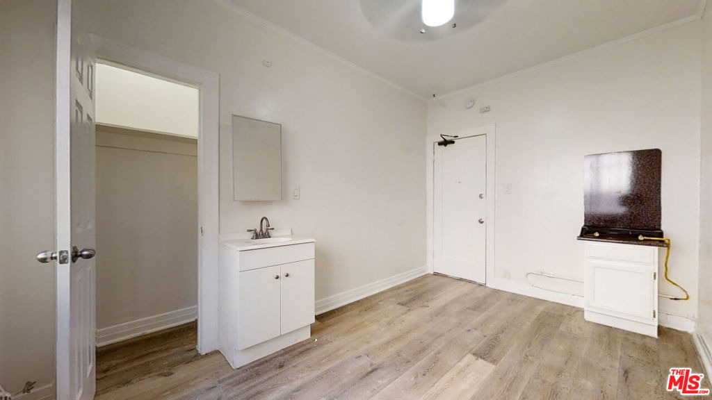 647 18th Street - Photo 7
