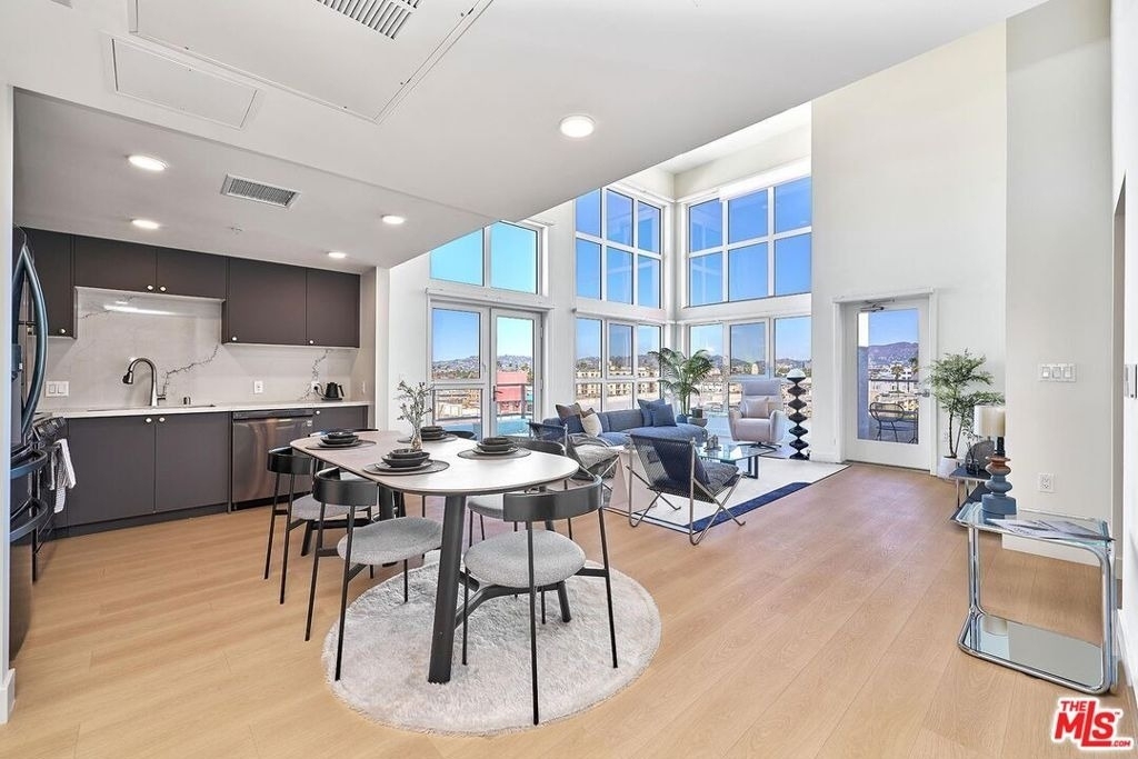 510 S Oxford Avenue - Photo 22