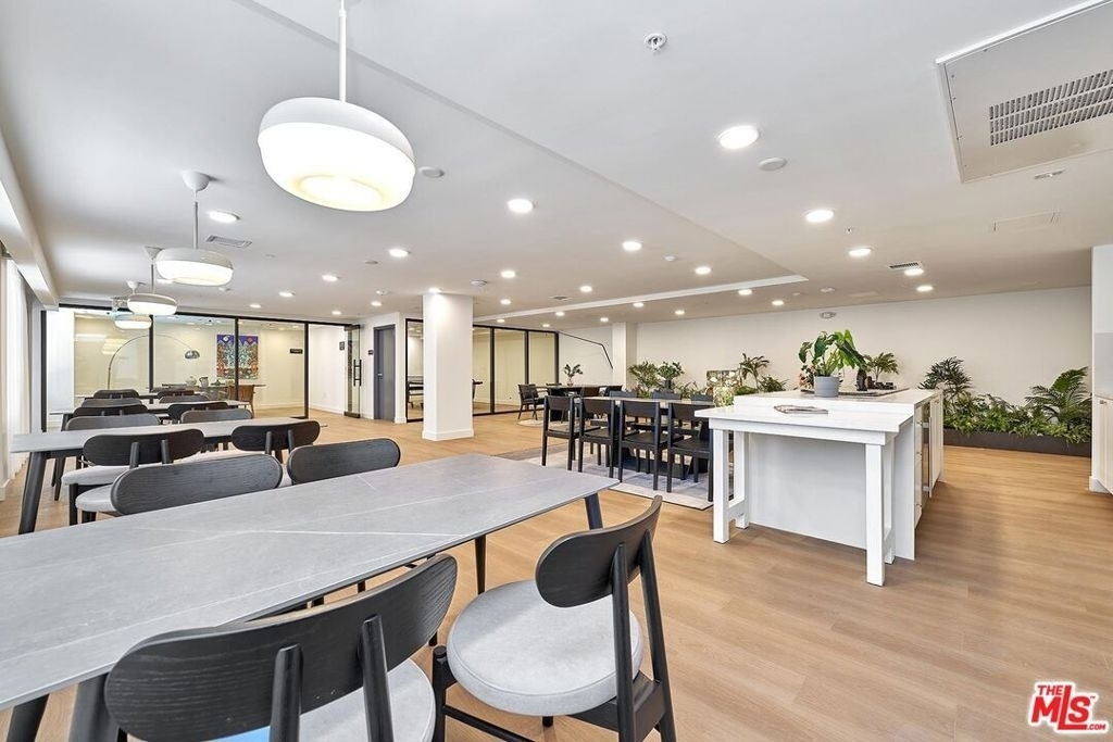 510 S Oxford Avenue - Photo 13