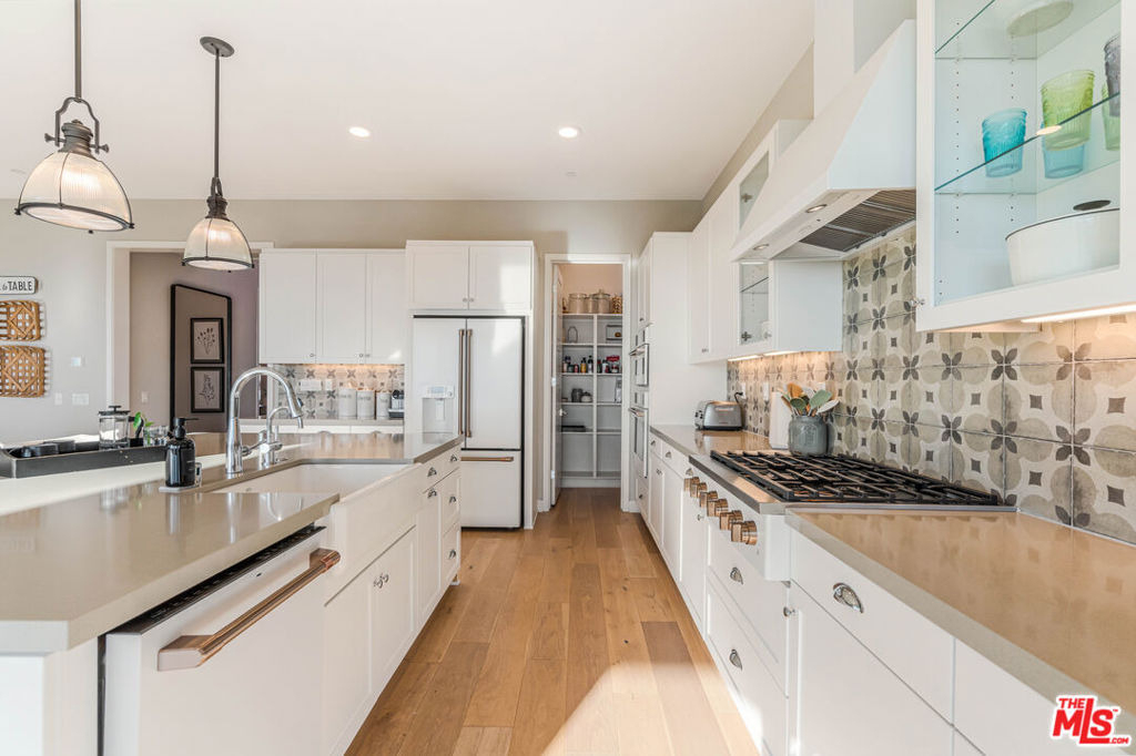 28609 Windbreak Terrace - Photo 9