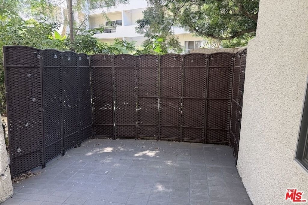 1131 Alta Loma Road - Photo 8