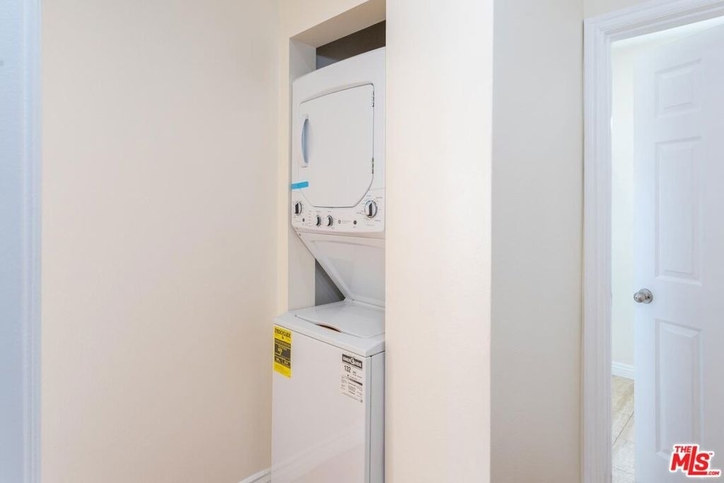 200 W Palmer Avenue - Photo 16
