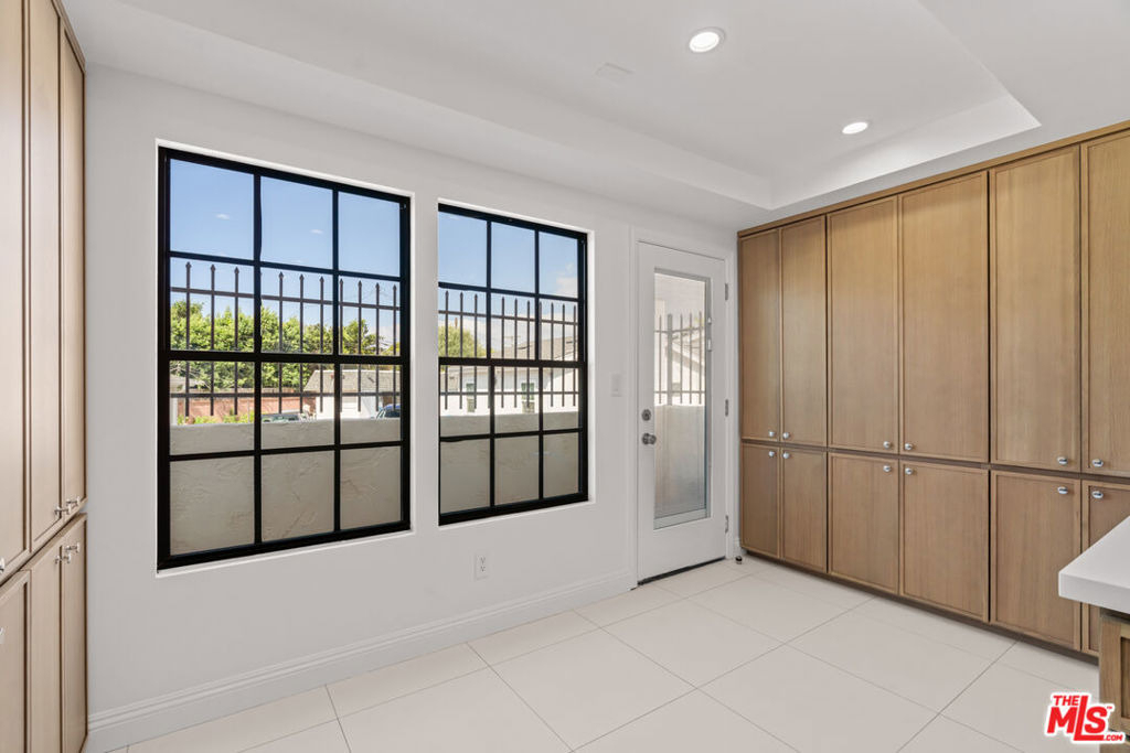 2541 Stoner Avenue - Photo 4