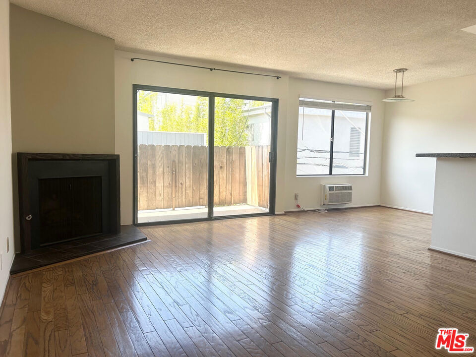 11743 Darlington Avenue - Photo 1