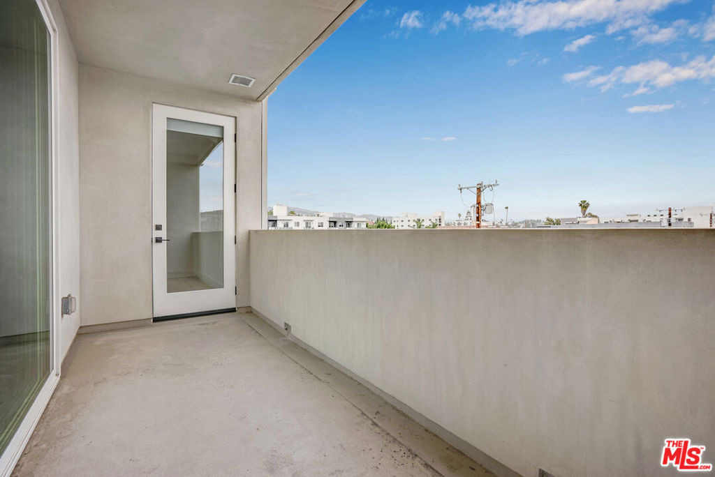 5657 Virginia Avenue - Photo 9