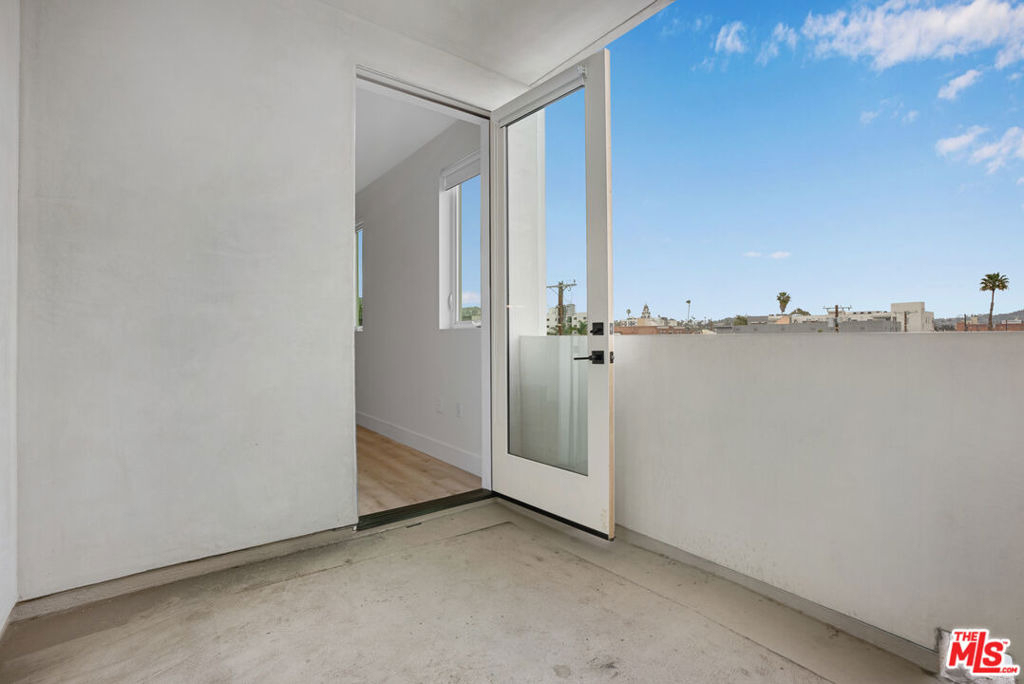 5657 Virginia Avenue - Photo 12