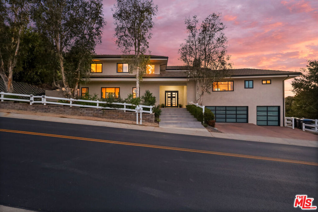 53 Saddlebow Road - Photo 3
