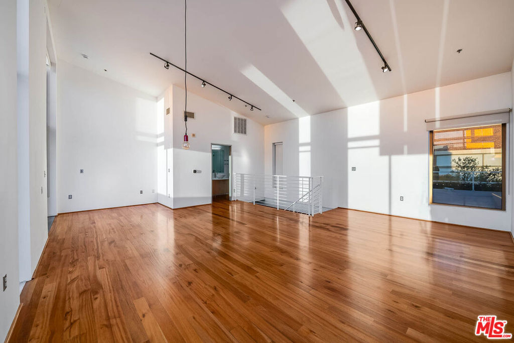 1850 E Industrial - Photo 30
