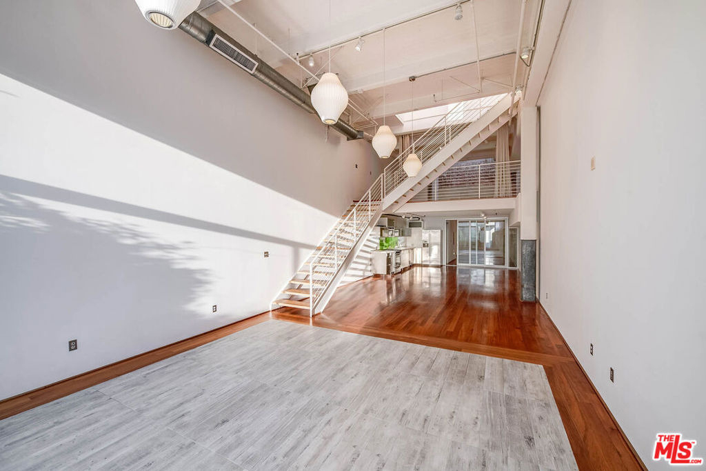 1850 E Industrial - Photo 2