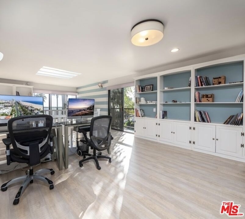 833 Ocean Avenue - Photo 28