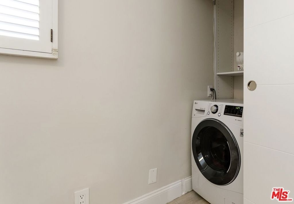 833 Ocean Avenue - Photo 21