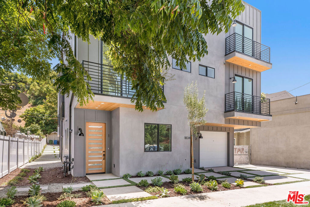 1834 N Echo Park Avenue - Photo 23