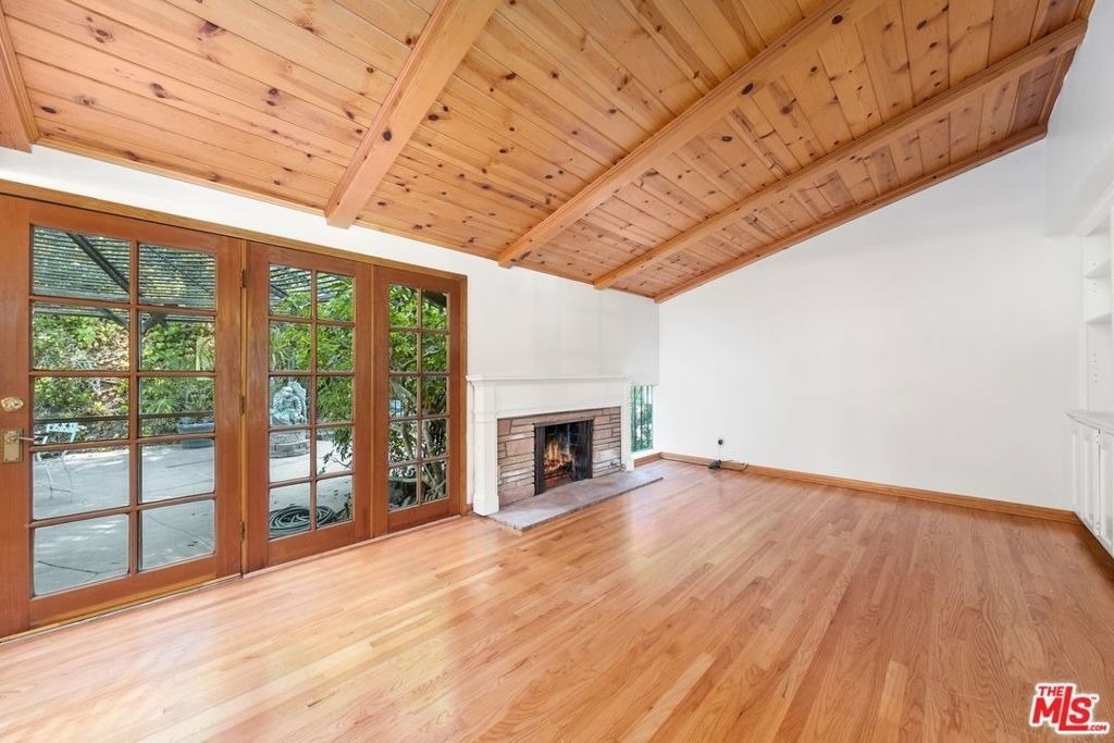 5824 Laramie Avenue - Photo 12