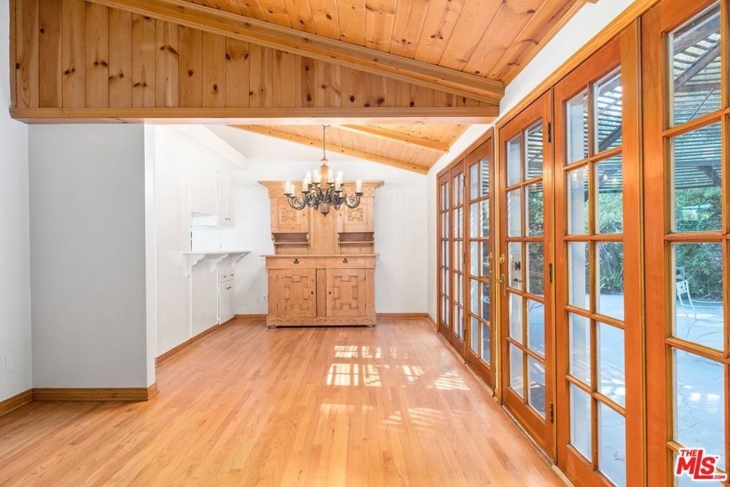 5824 Laramie Avenue - Photo 14