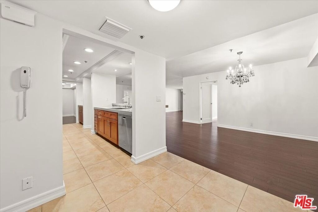 10660 Wilshire Boulevard - Photo 18