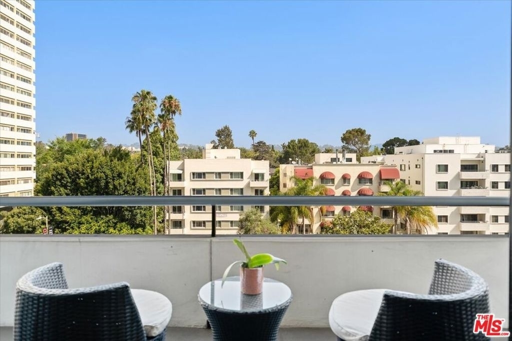 10660 Wilshire Boulevard - Photo 23