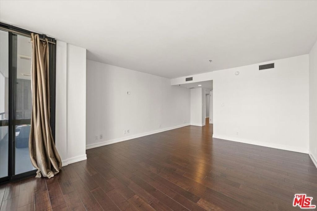 10660 Wilshire Boulevard - Photo 7