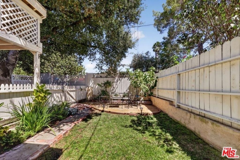 6838 Haywood Street - Photo 5
