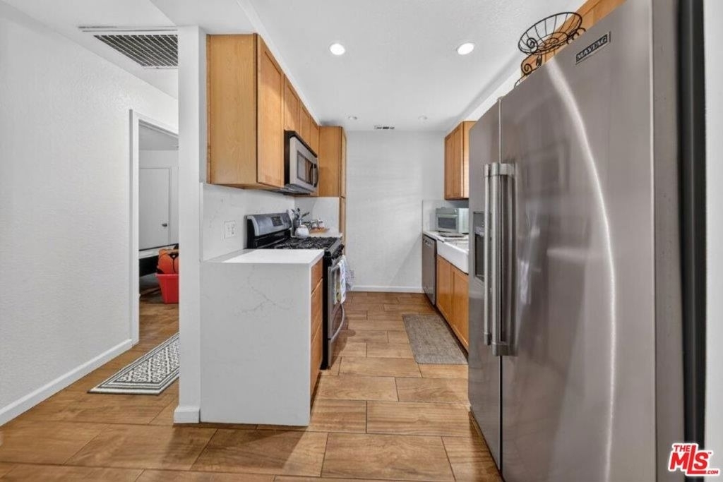 6838 Haywood Street - Photo 8