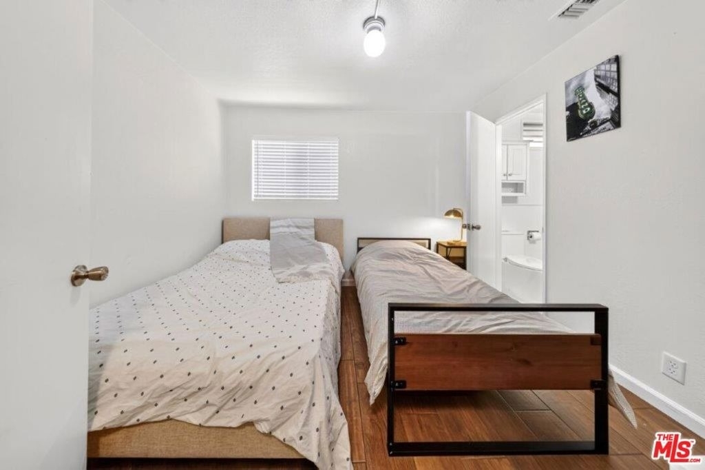 6838 Haywood Street - Photo 35