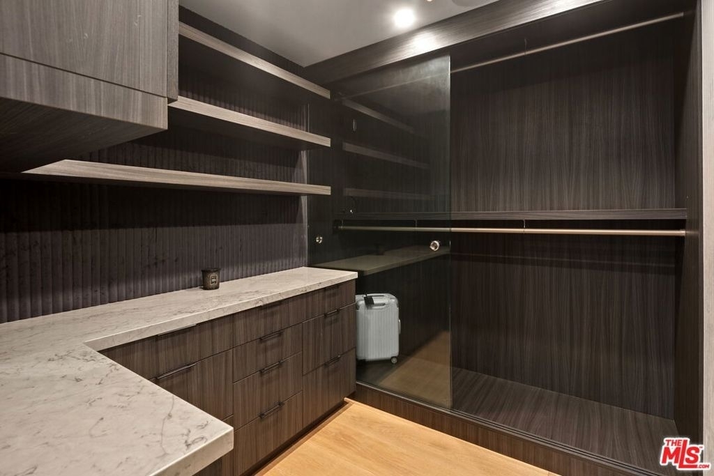 1368 Beckwith Avenue - Photo 38