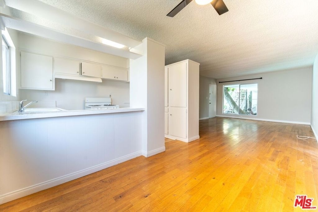 941 N San Vicente Boulevard - Photo 1
