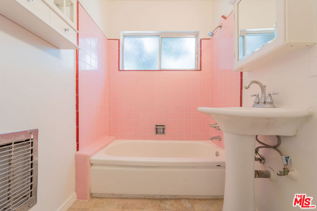 941 N San Vicente Boulevard - Photo 18