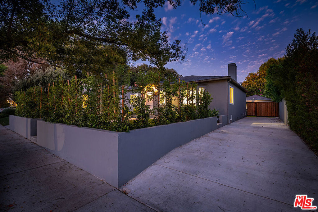 4370 Beck Avenue - Photo 1