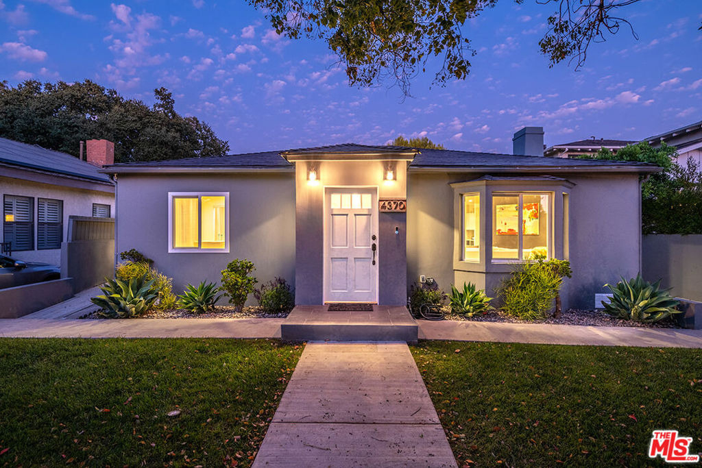 4370 Beck Avenue - Photo 2