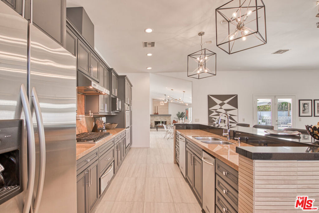 36422 Sandsal Circle - Photo 16