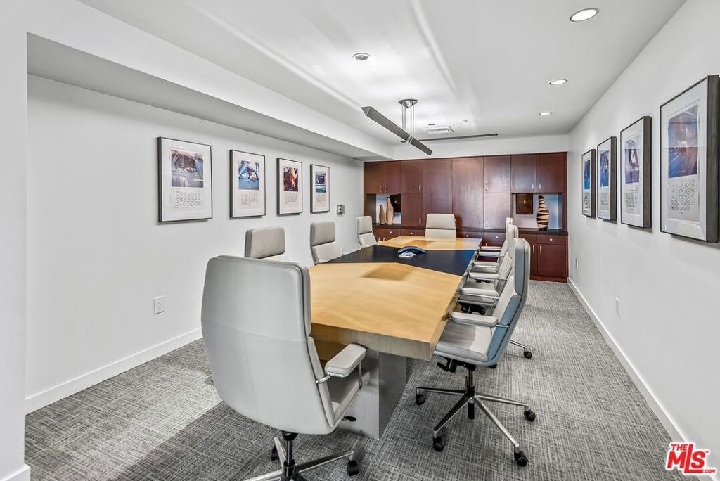 13700 Marina Pointe Drive - Photo 27