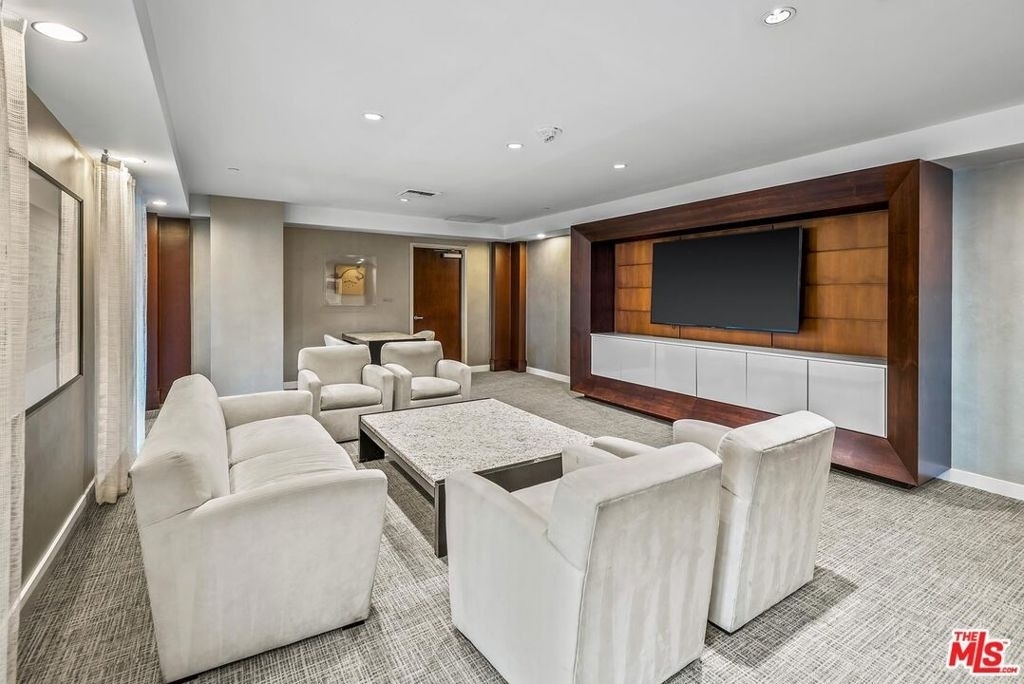 13700 Marina Pointe Drive - Photo 21