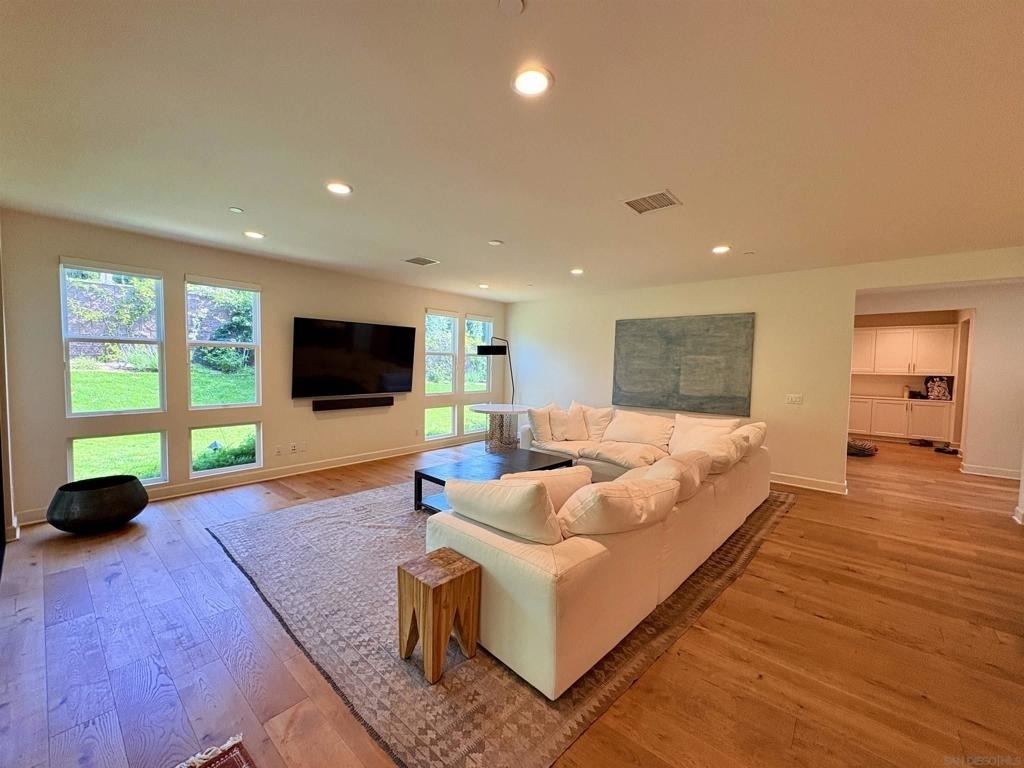 1432 Enclave Ct - Photo 5