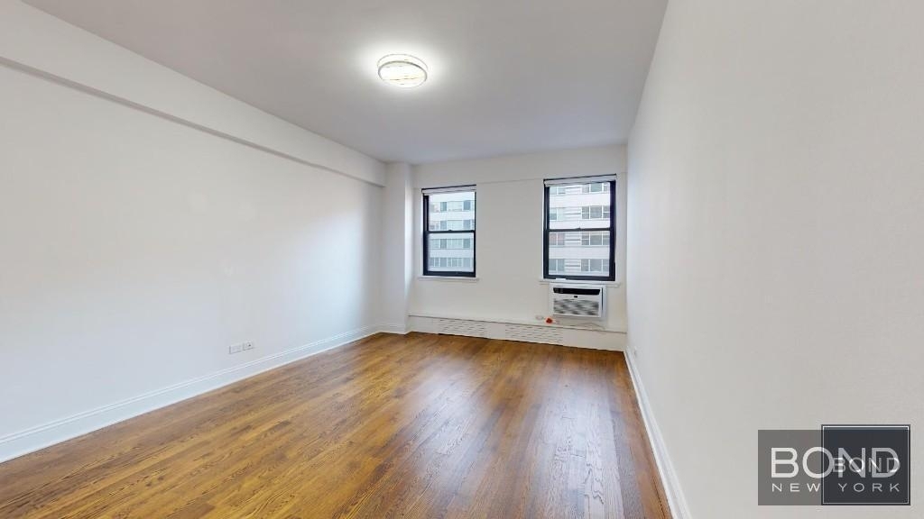 East 69th Street - Photo 3
