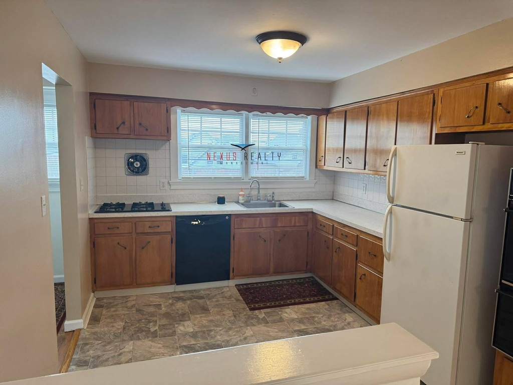 149th Street - Photo 9