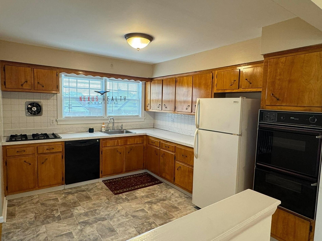 149th Street - Photo 3