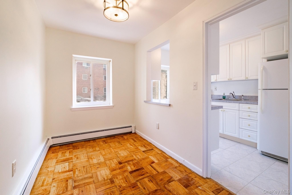 838 Pelhamdale Road - Photo 5