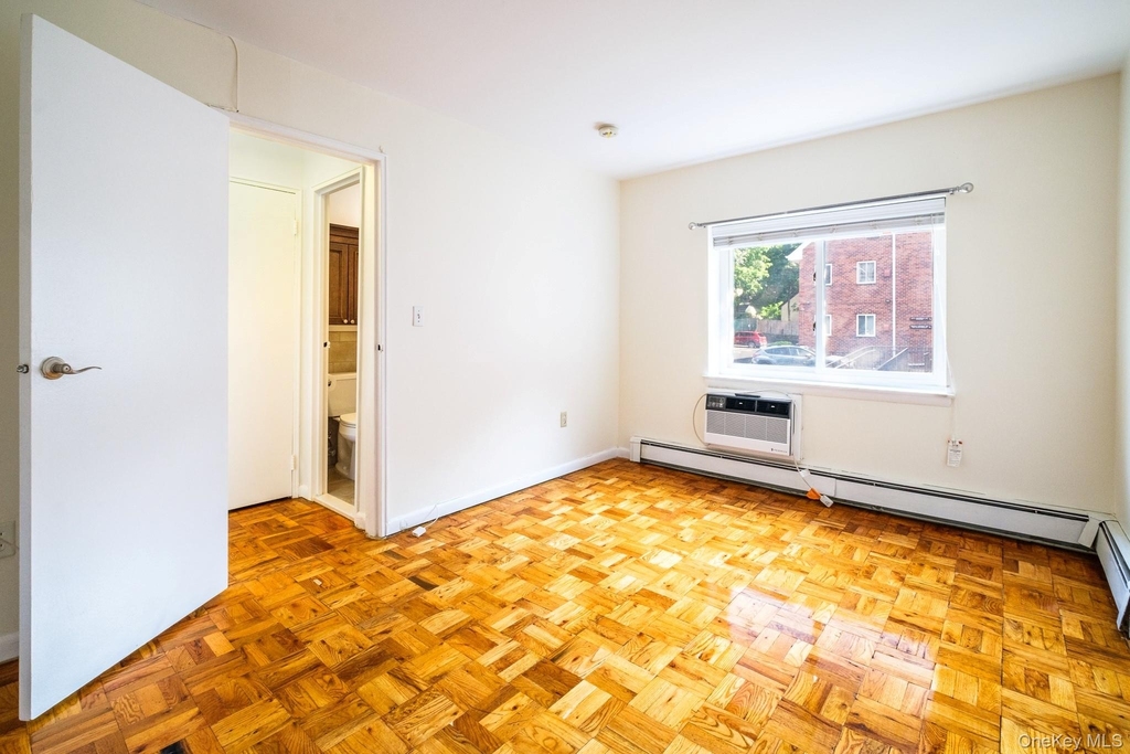 838 Pelhamdale Road - Photo 8