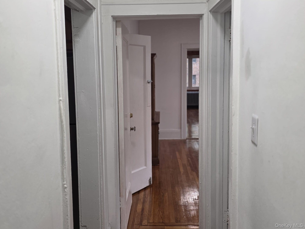 420 Bedford Avenue - Photo 3