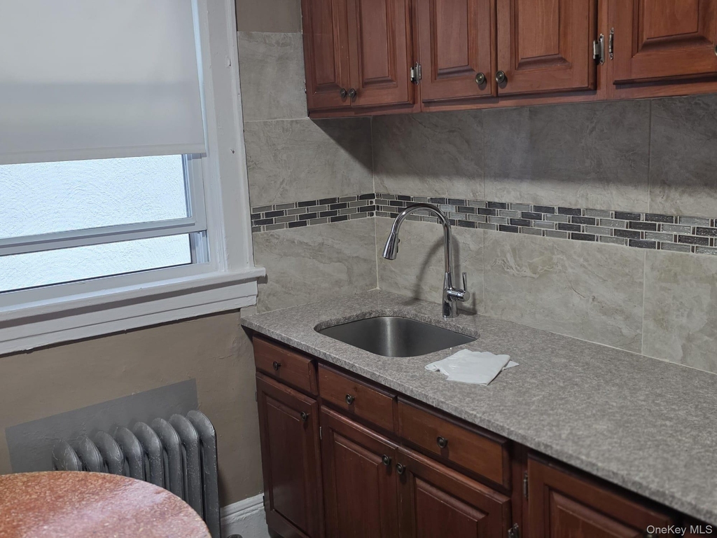 420 Bedford Avenue - Photo 6