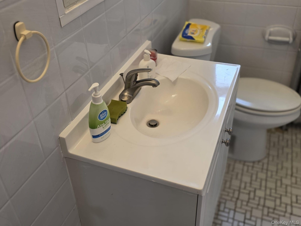 420 Bedford Avenue - Photo 7