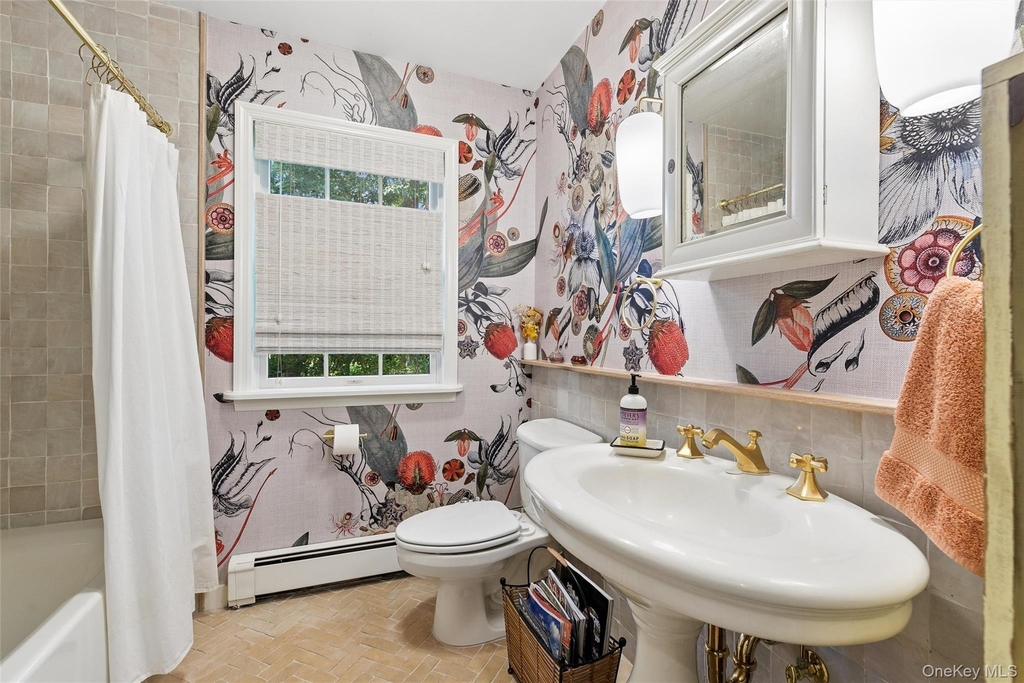 1020 Monsell Lane - Photo 18