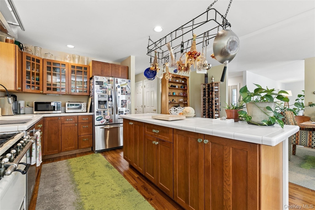 1020 Monsell Lane - Photo 15