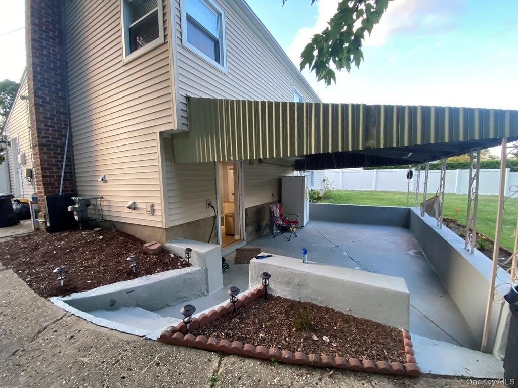 16 Frank Avenue - Photo 11